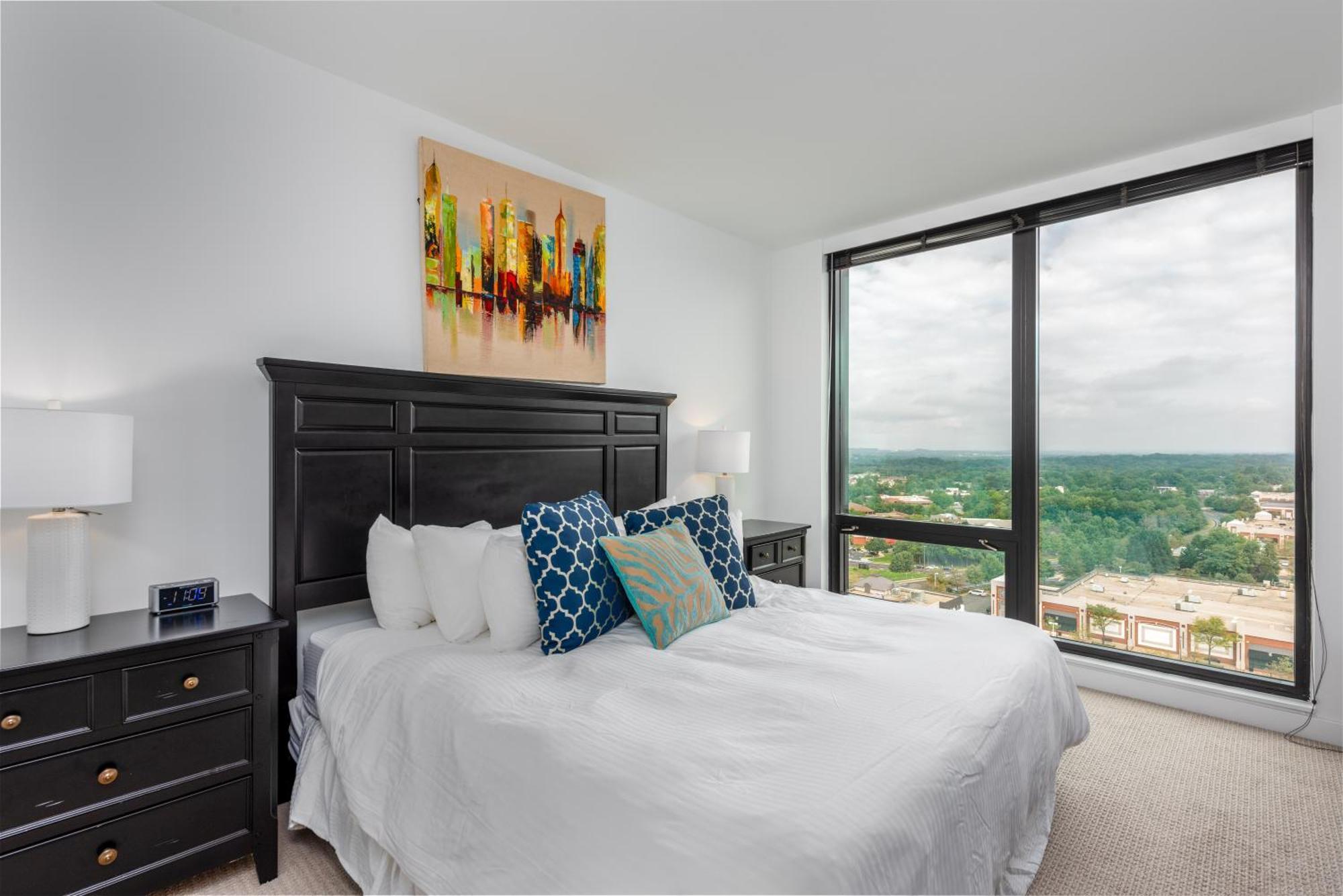 Global Luxury At Town Center * Reston