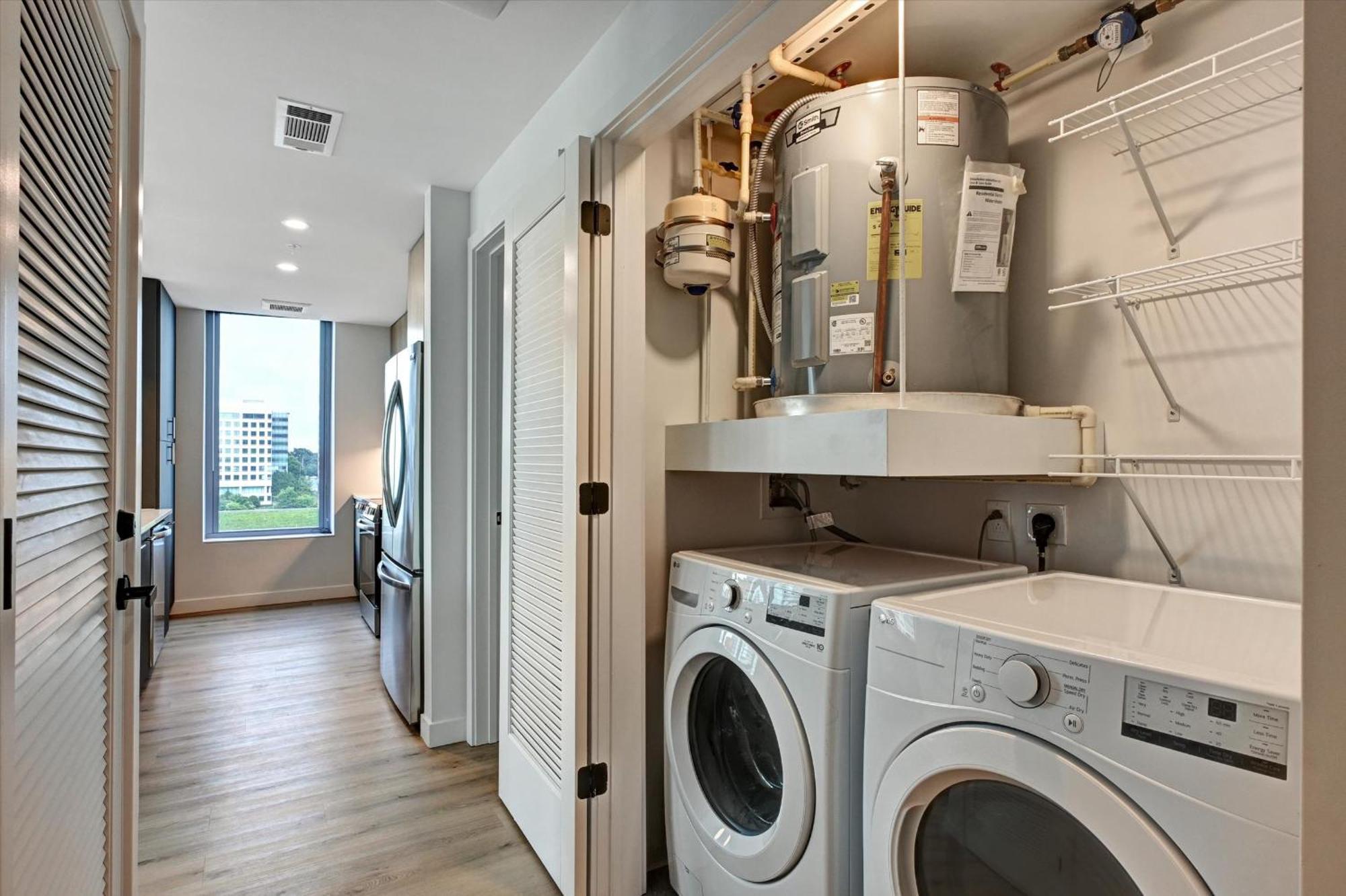 Global Luxury At Town Center Reston